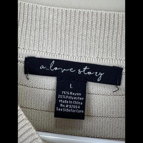 A Love Story Tan Women Round Neck Pearl Studded Sleeves Ribbed‎ Top Size Large - Picture 4 of 4
